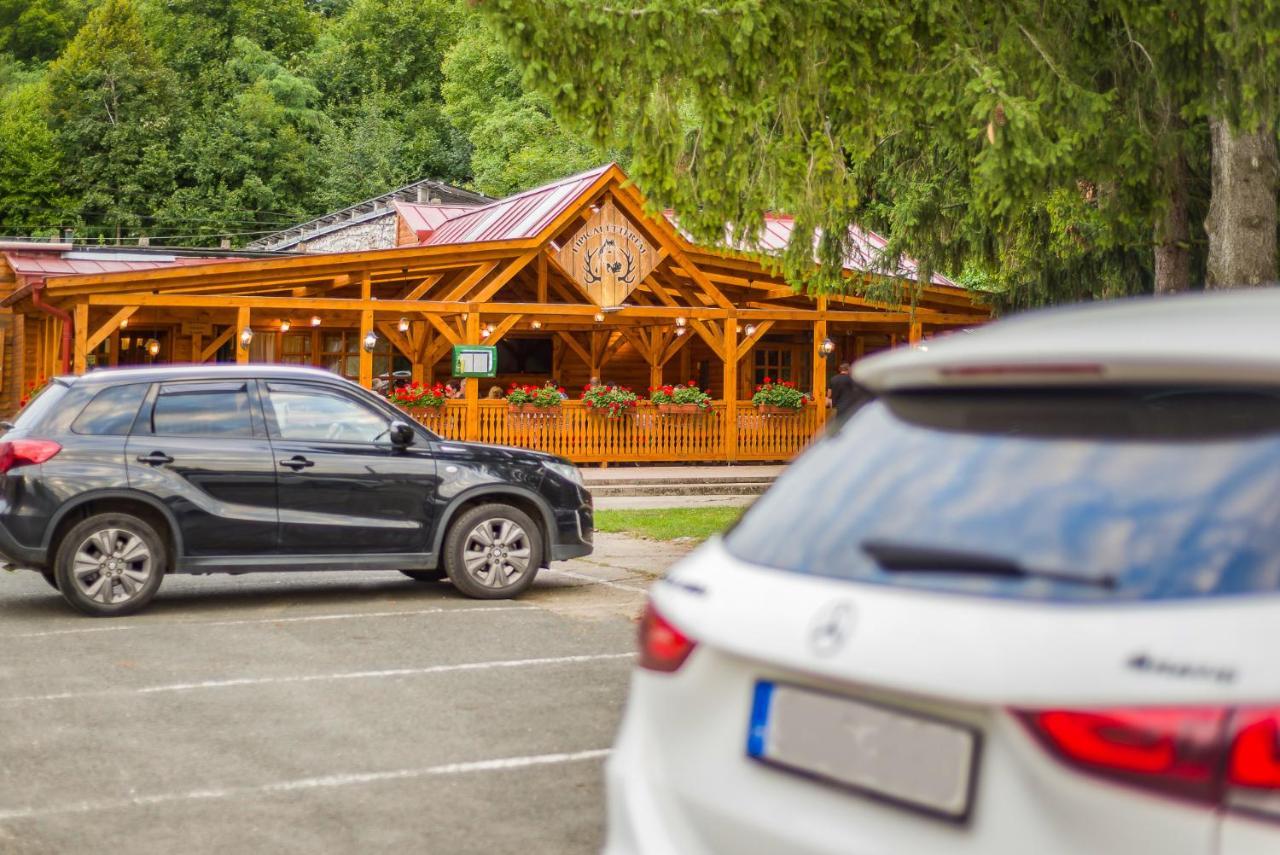 Lipicai Hotel Es Etterem Szilvasvarad Ngoại thất bức ảnh