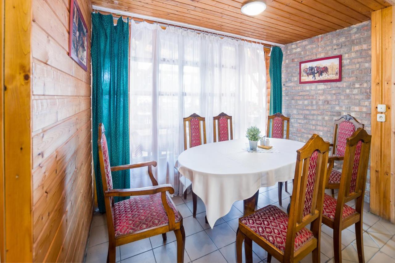 Lipicai Hotel Es Etterem Szilvasvarad Ngoại thất bức ảnh